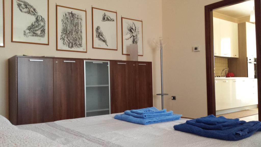 Lecce Barocca - La Casa Di Roby Apartamento Exterior foto
